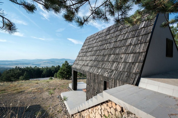 Divcibare-Mountain-Home-02-1150x766