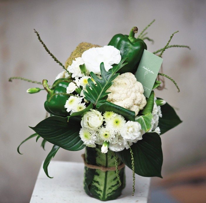 Những kết hợp hoa trái đẹp và ngộ nghĩnh của Padma De Fleur