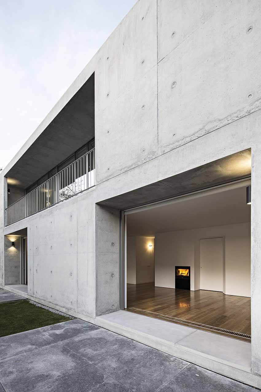Nhà bê tông ở Porto - Ngôi nhà xây bằng đá nguyên khối